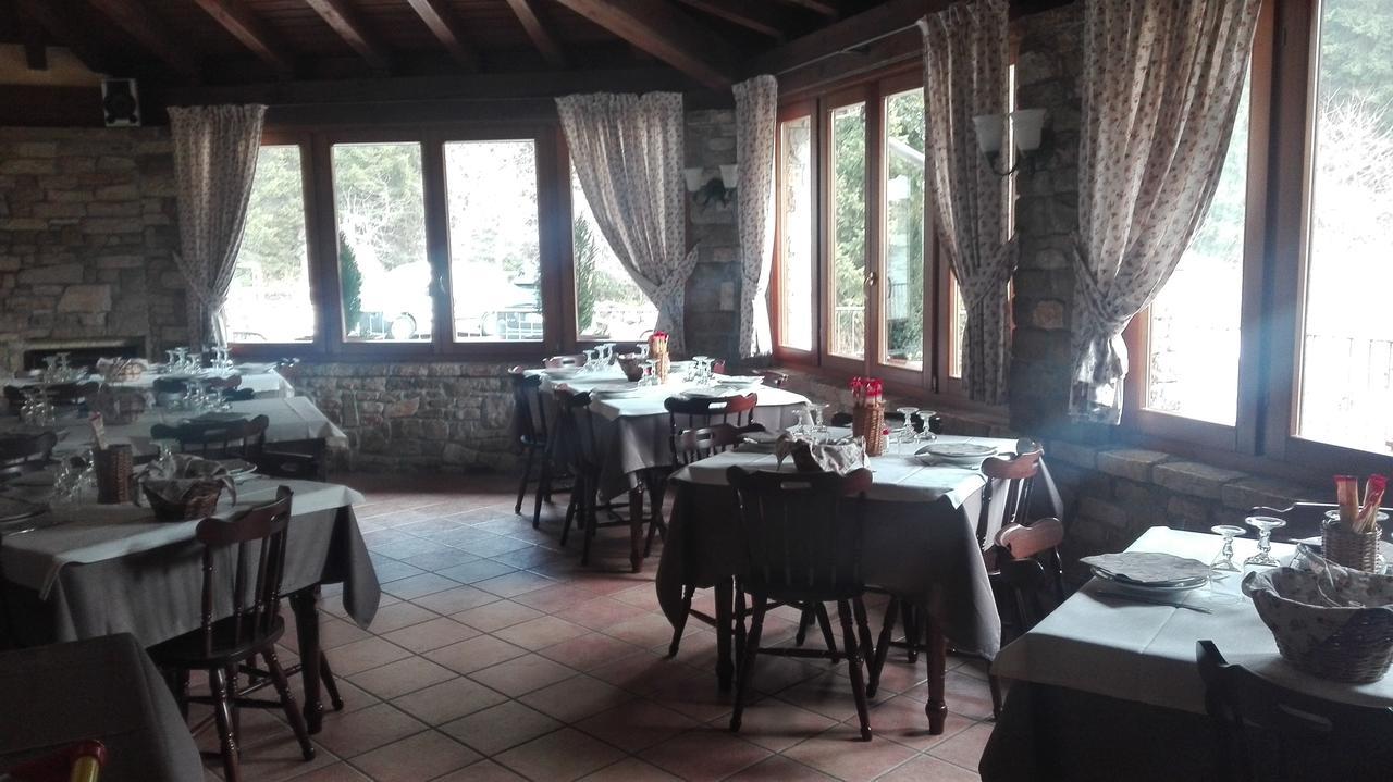 בית הארחה קוליו 	Agriturismo Cornei Da Nadia מראה חיצוני תמונה